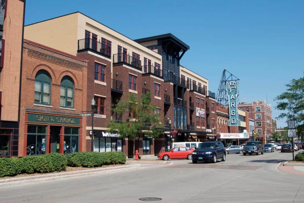 5 Pros and Cons of Living in Fargo, ND
